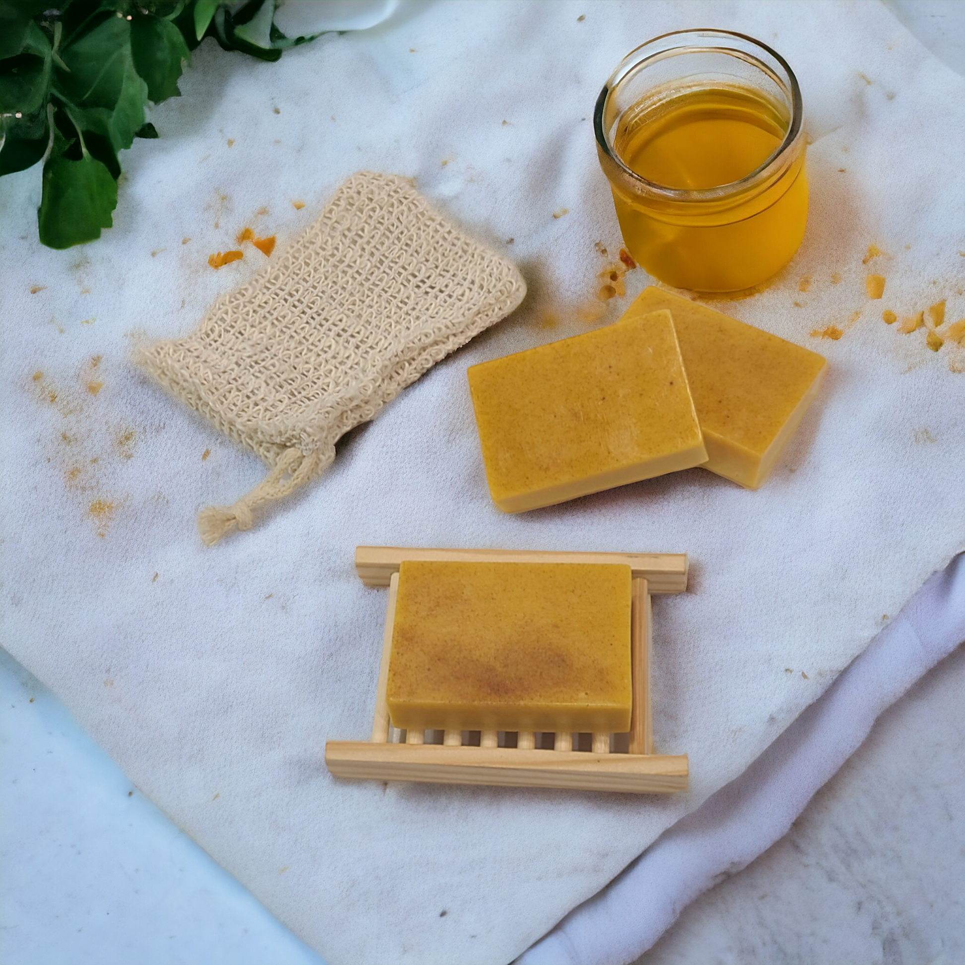 Chesa Wellness- Lemon, Turmeric, Honey Brightening Bar